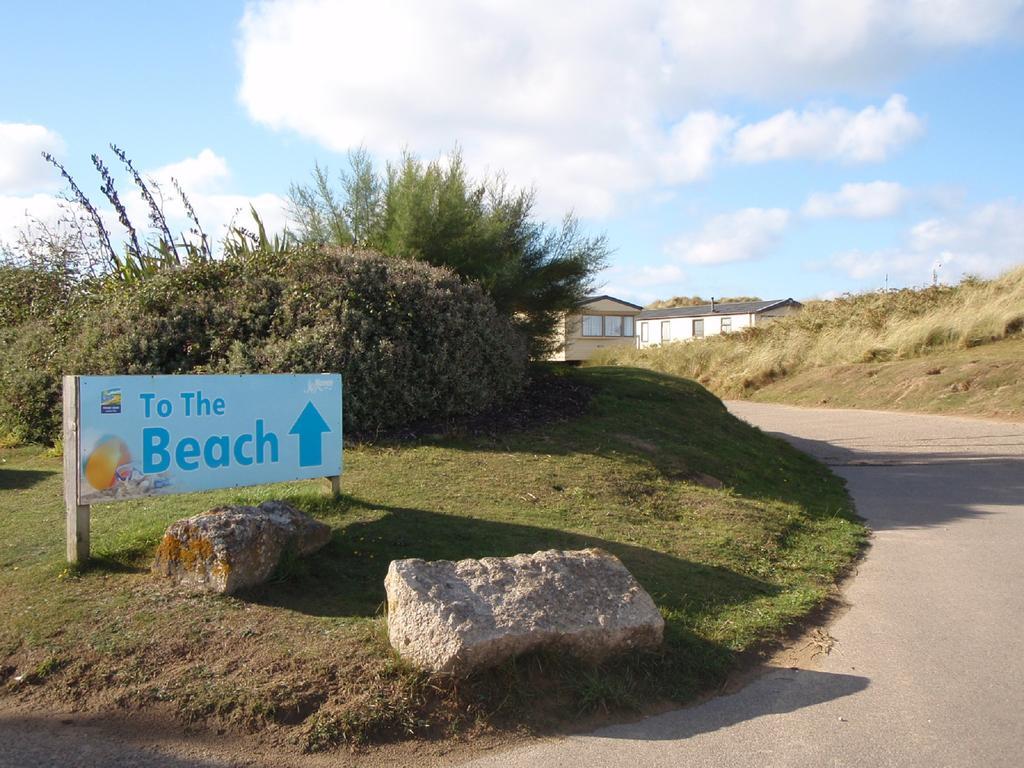 Holidays At Perran Sands Holiday Park Perranporth Extérieur photo