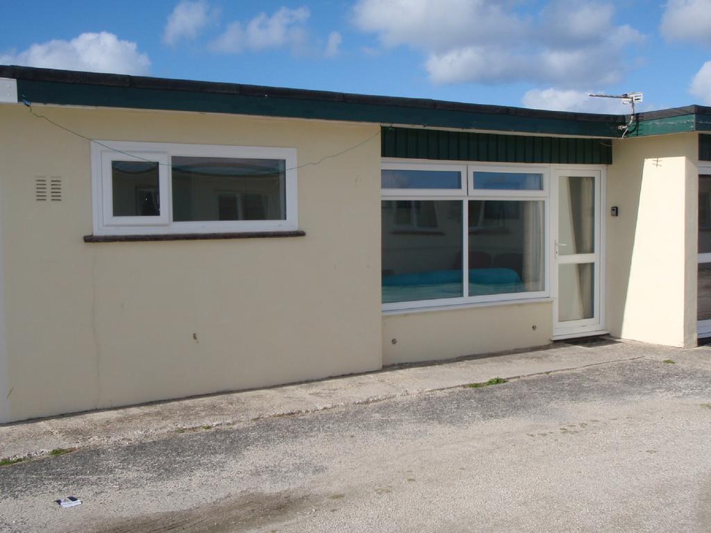 Holidays At Perran Sands Holiday Park Perranporth Extérieur photo